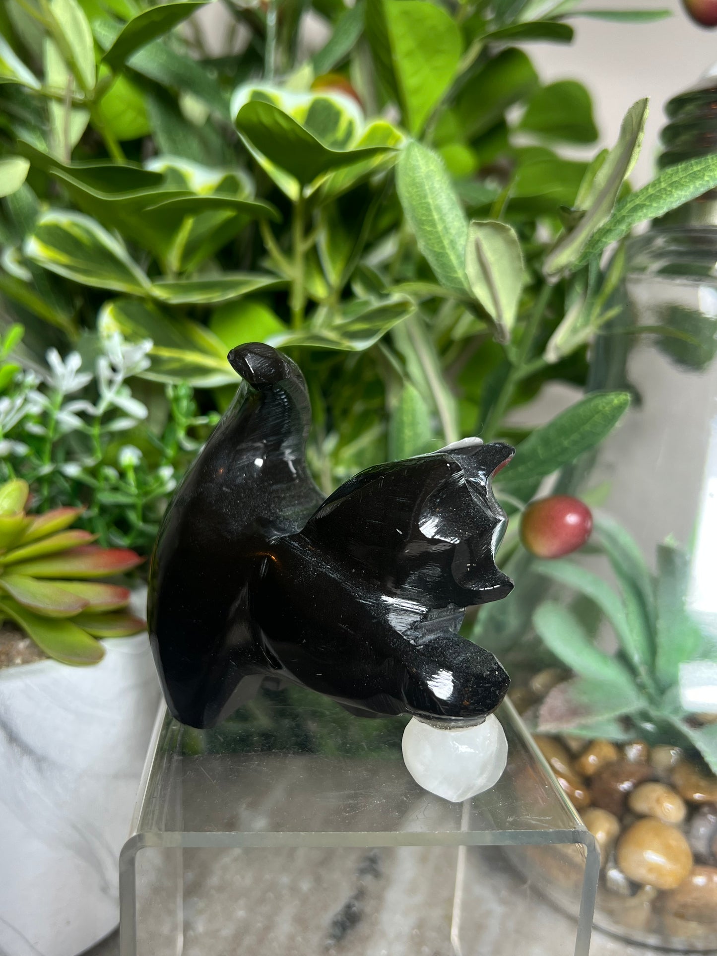 Marble Kitty Yarn Carving