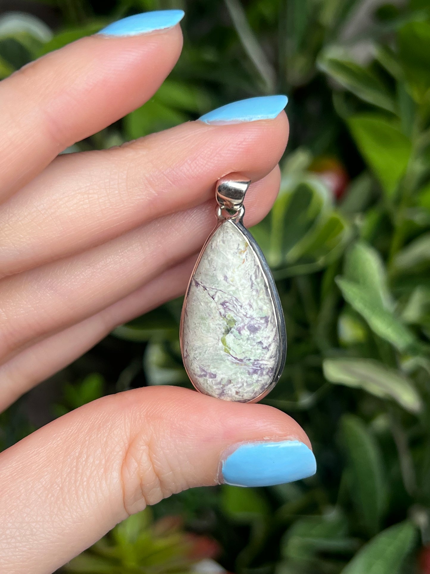 Kammererite pendants