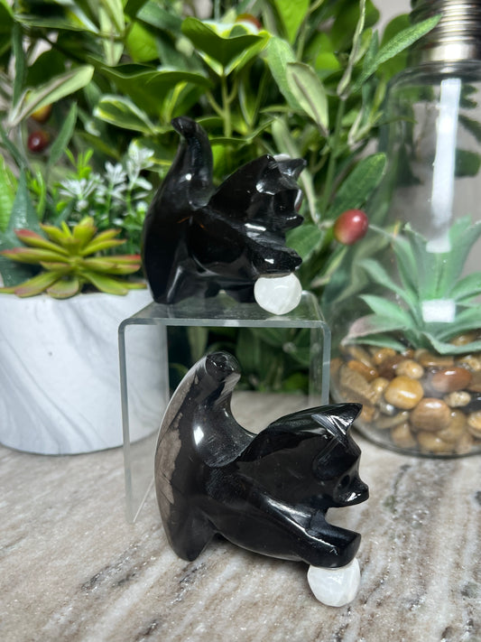 Marble Kitty Yarn Carving